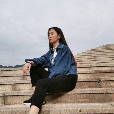 黑白模特