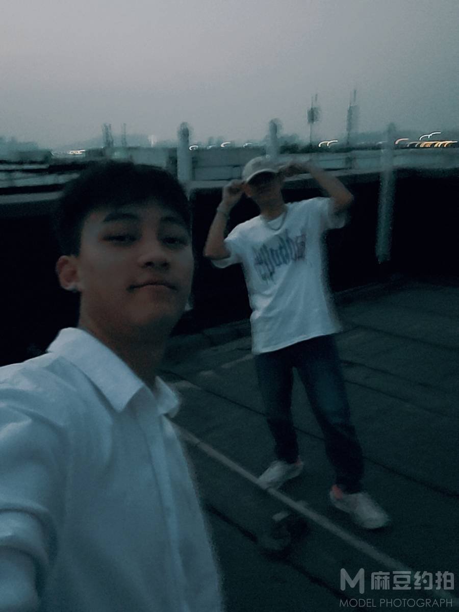 胶片模特