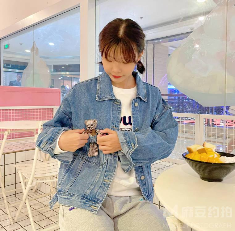少女模特
