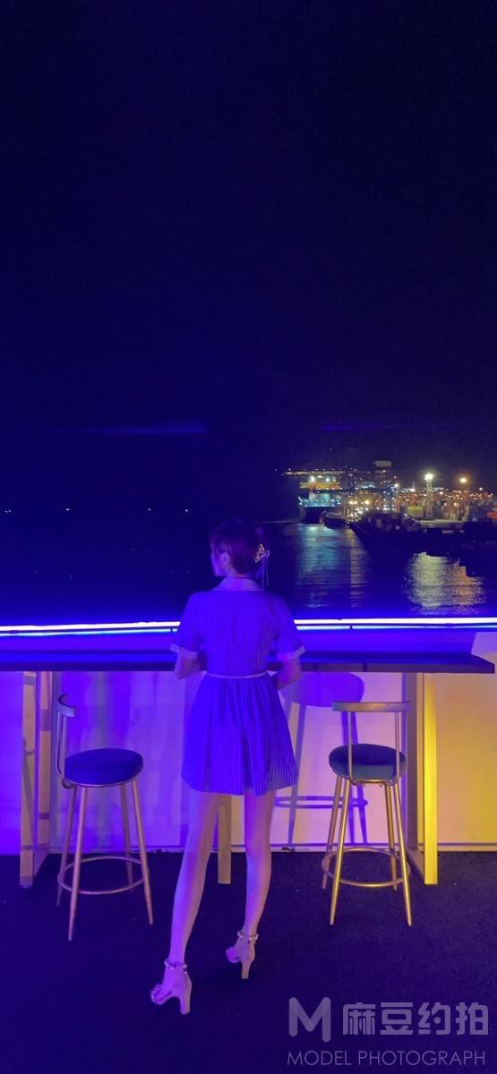 夜景模特