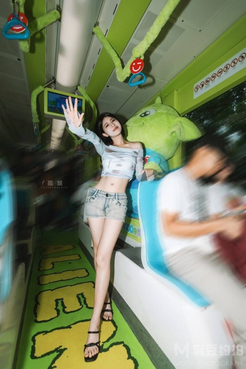 清新模特