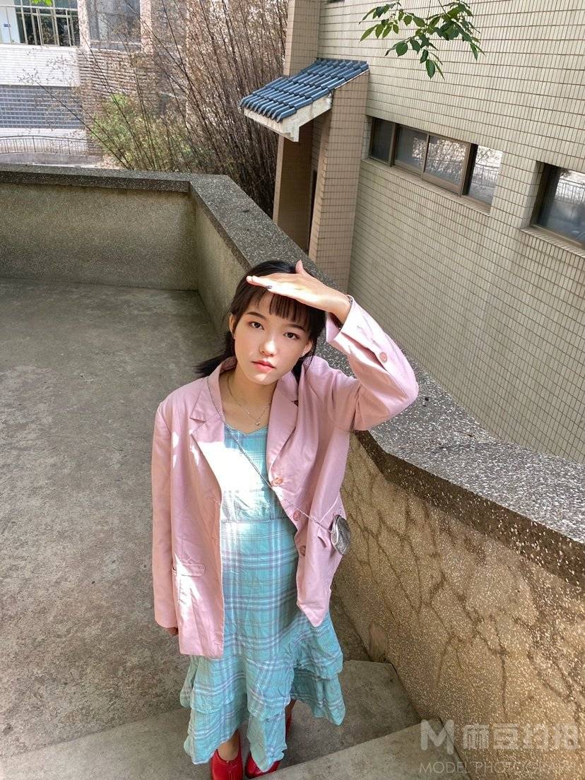 校园模特