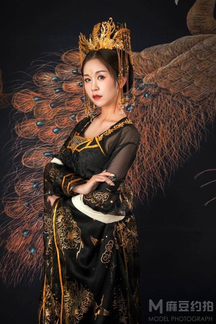 黑白模特