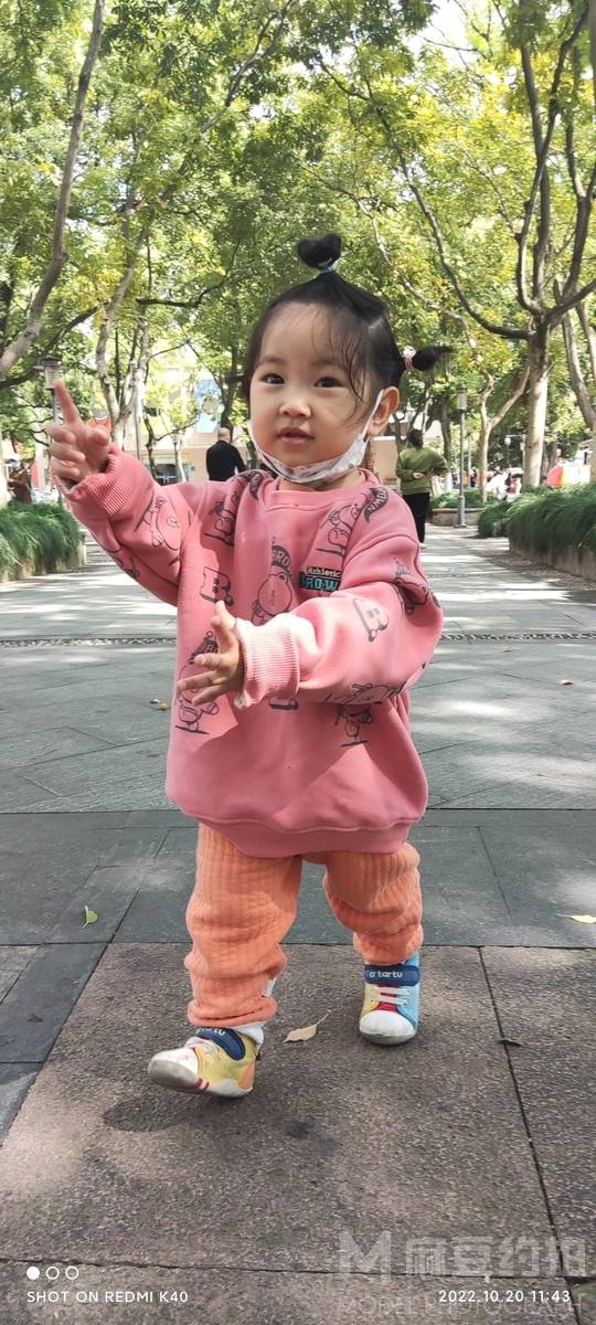 清新模特