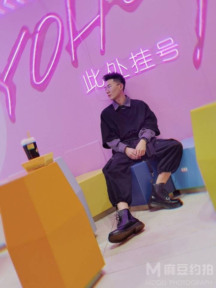 情侣模特
