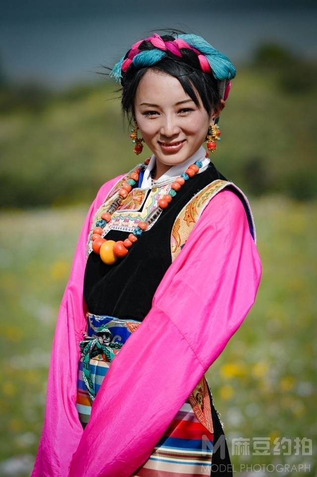 黑白模特