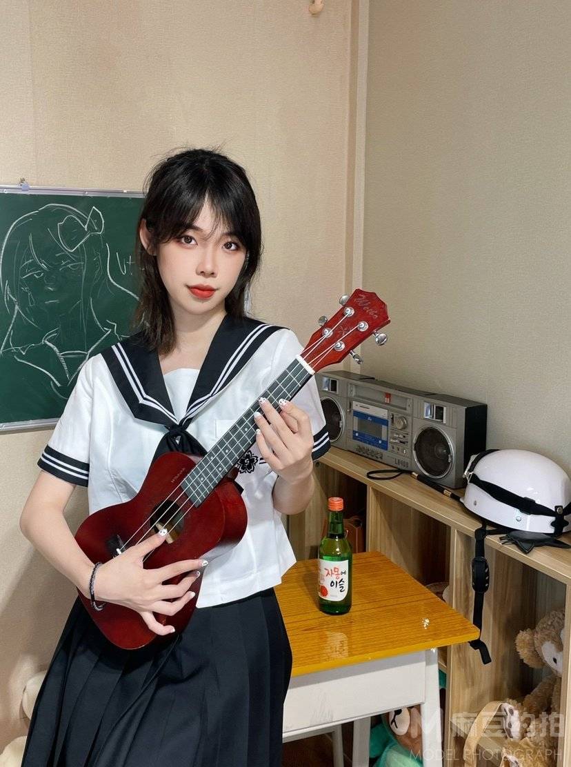 校园模特