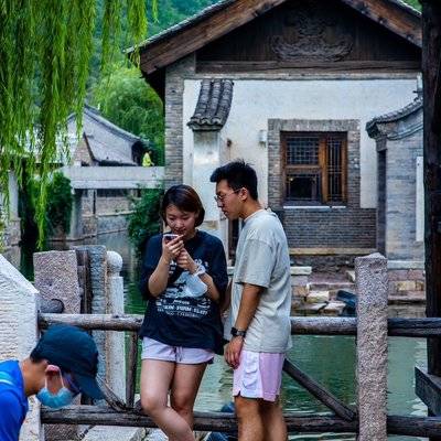 情绪模特