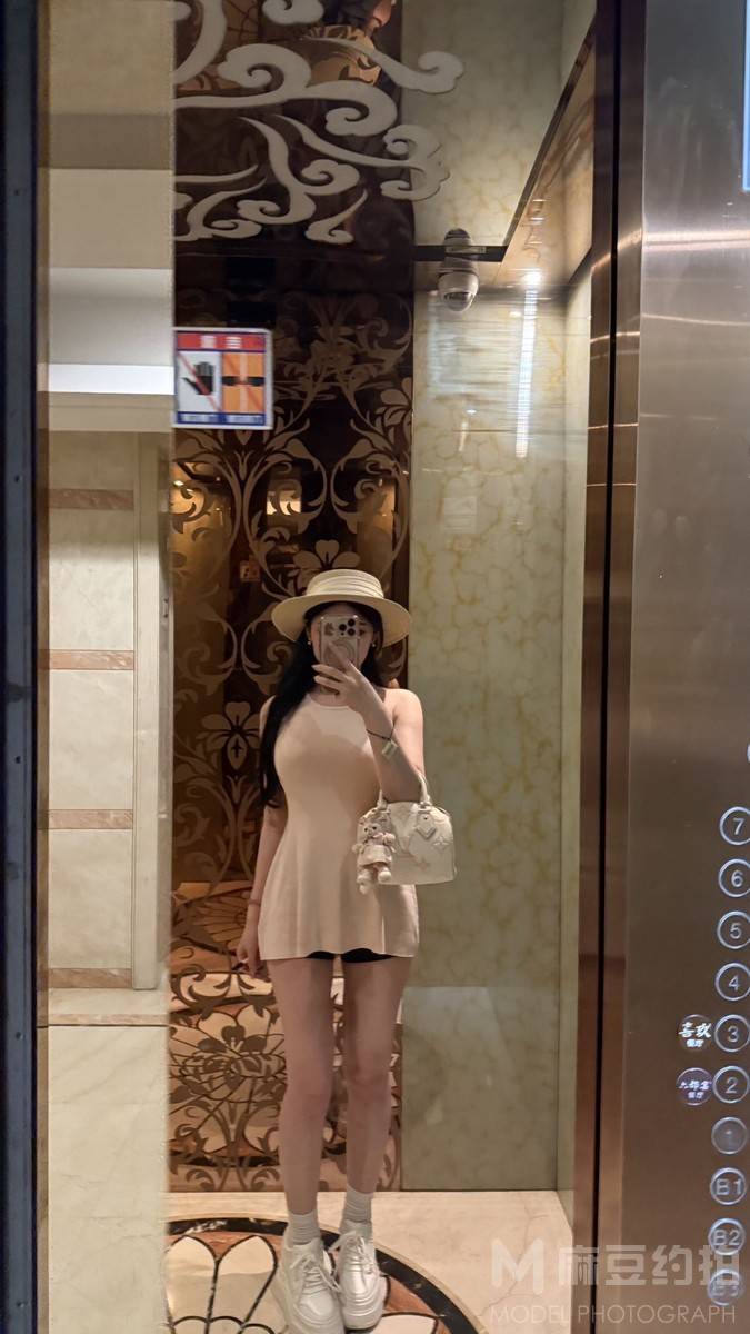 商务模特