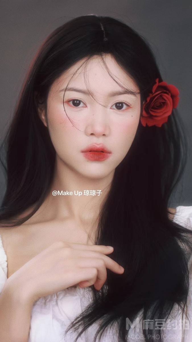 妆容模特