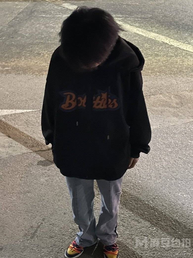 黑白模特