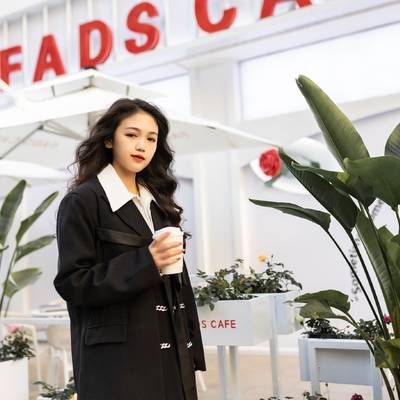 黑白模特