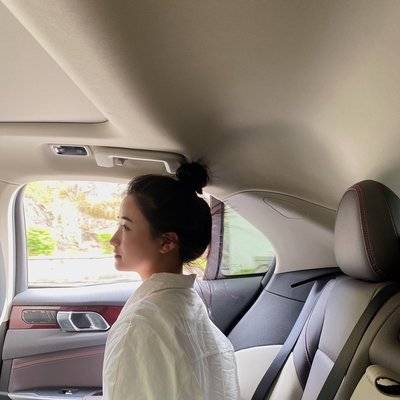 黑白模特