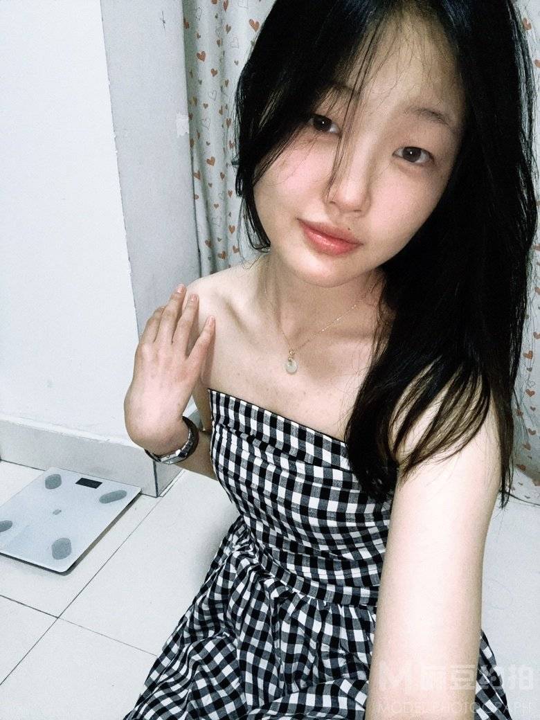 宝丽来模特