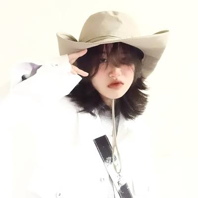 黑白模特