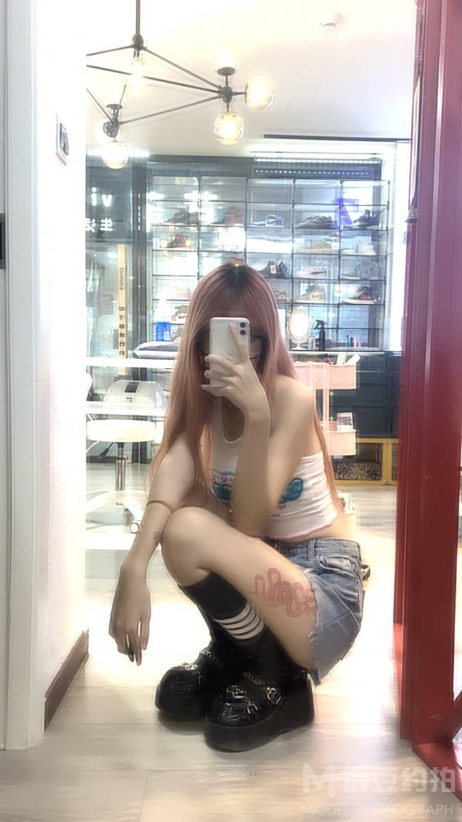 暗黑模特