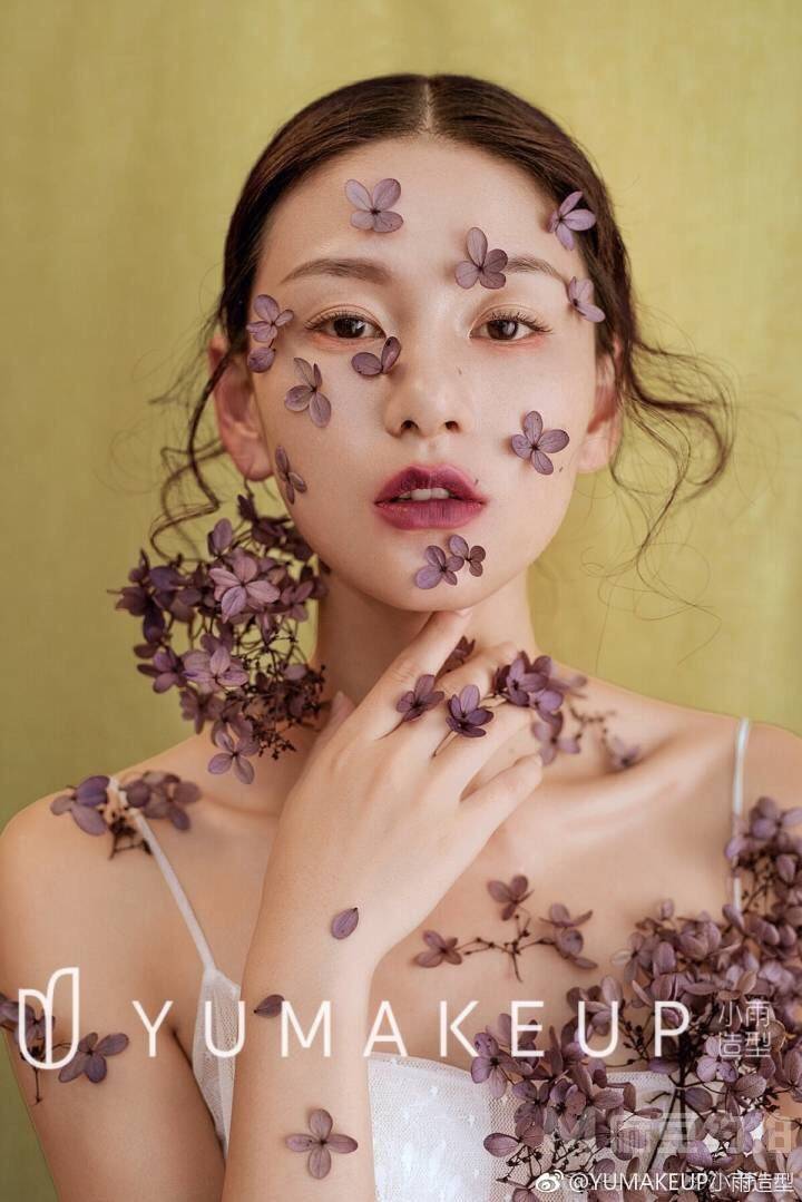 妆容模特