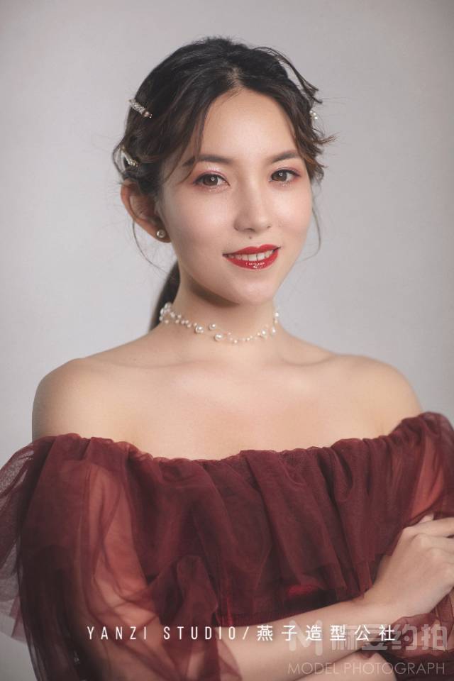 妆容模特