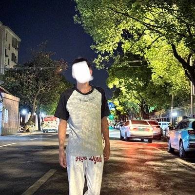黑白模特