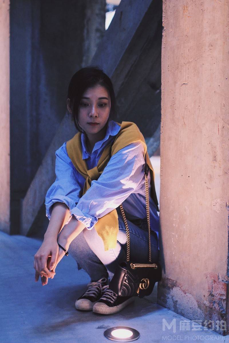 情绪模特