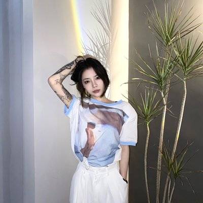 黑白模特