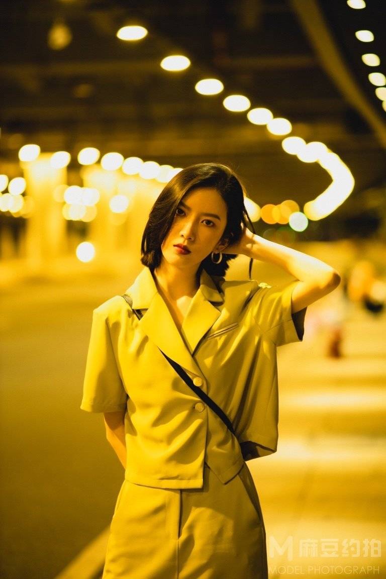 清新模特