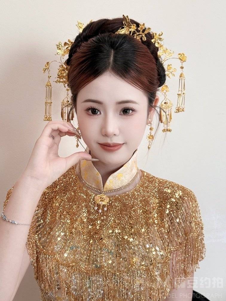 妆容模特