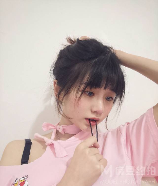 妆容模特