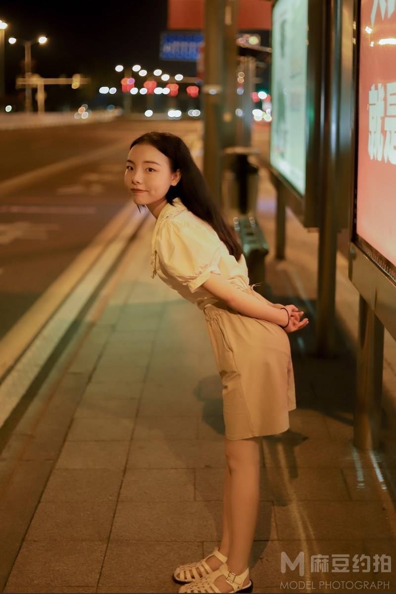 夜景模特