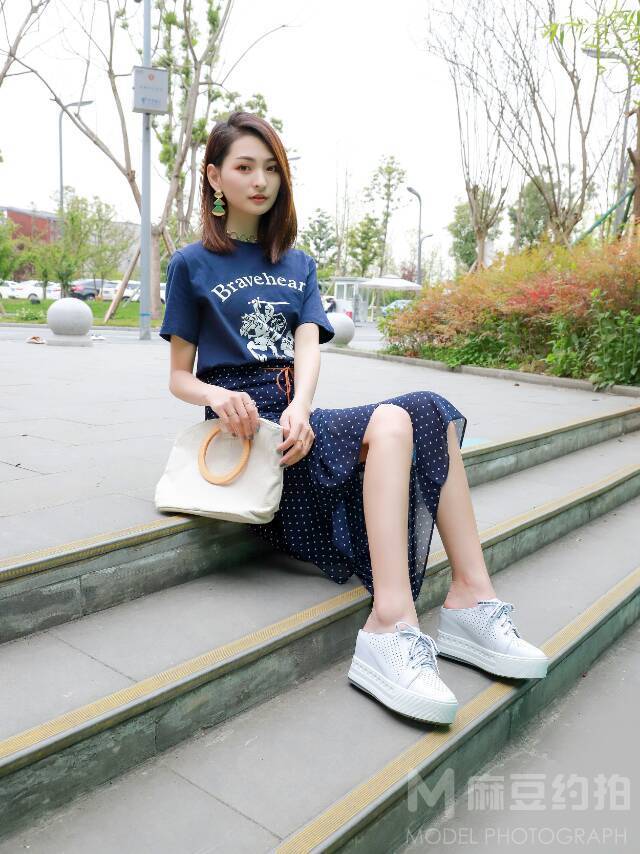 校园模特