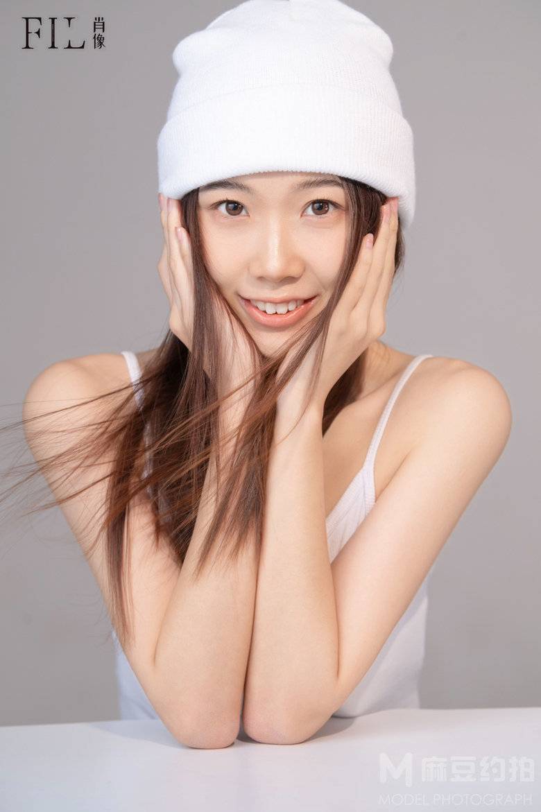黑白模特