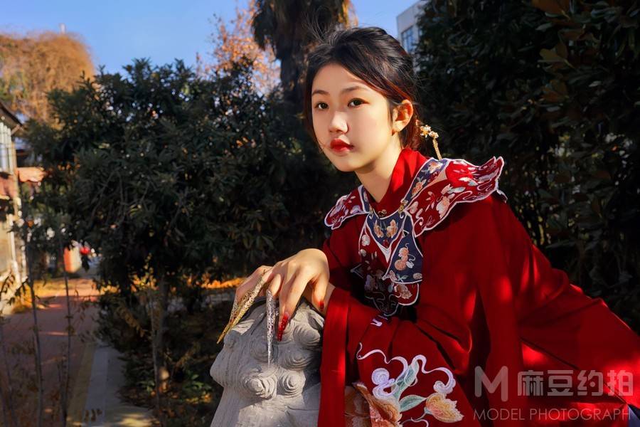 汉服模特
