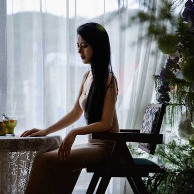 情绪模特