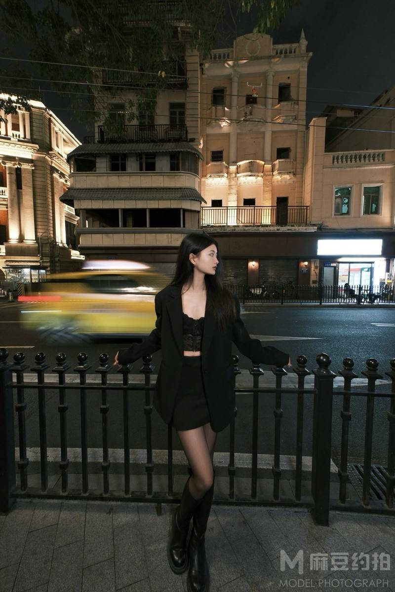 夜景模特