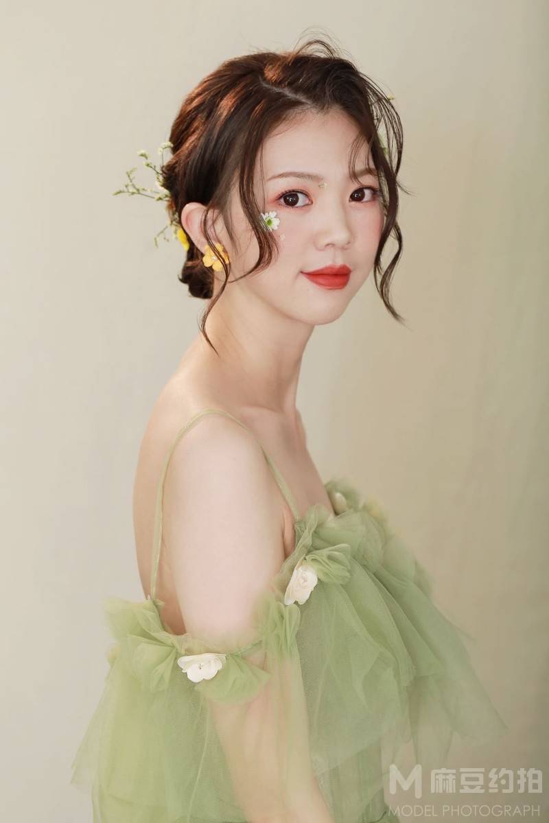 妆容模特