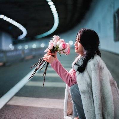 情绪模特