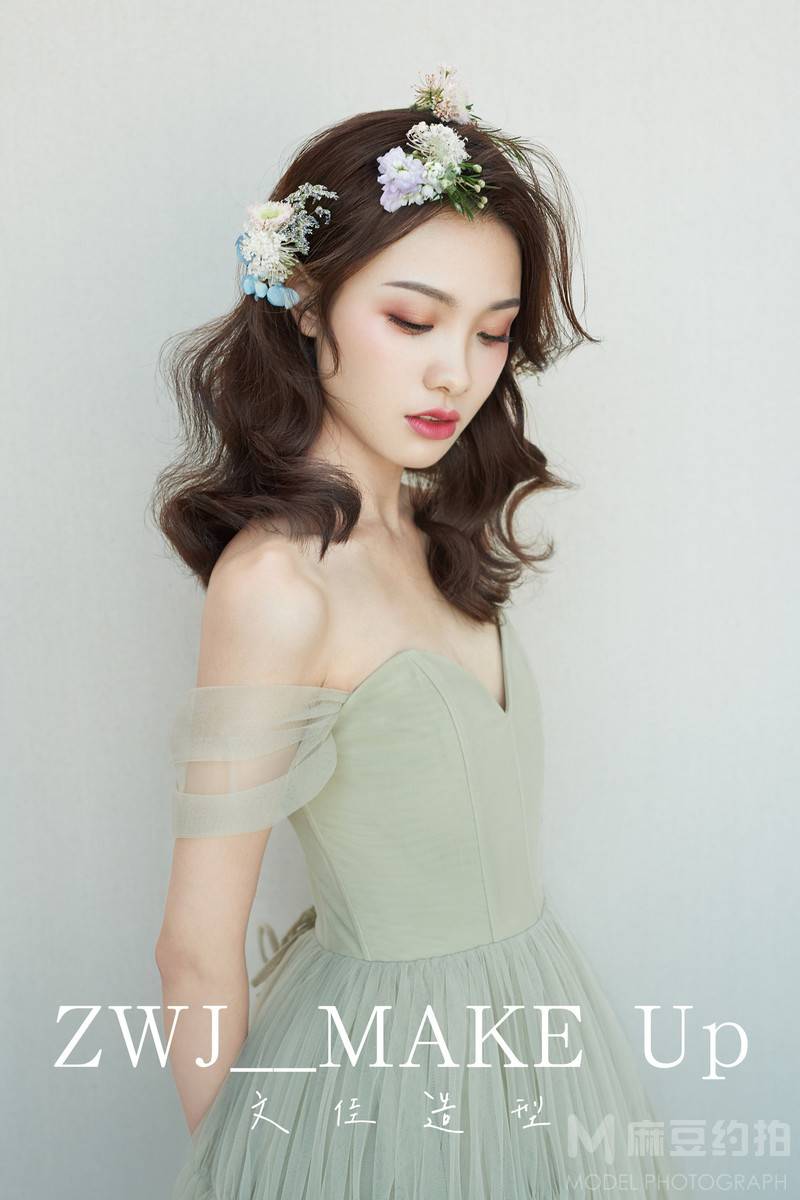 妆容模特