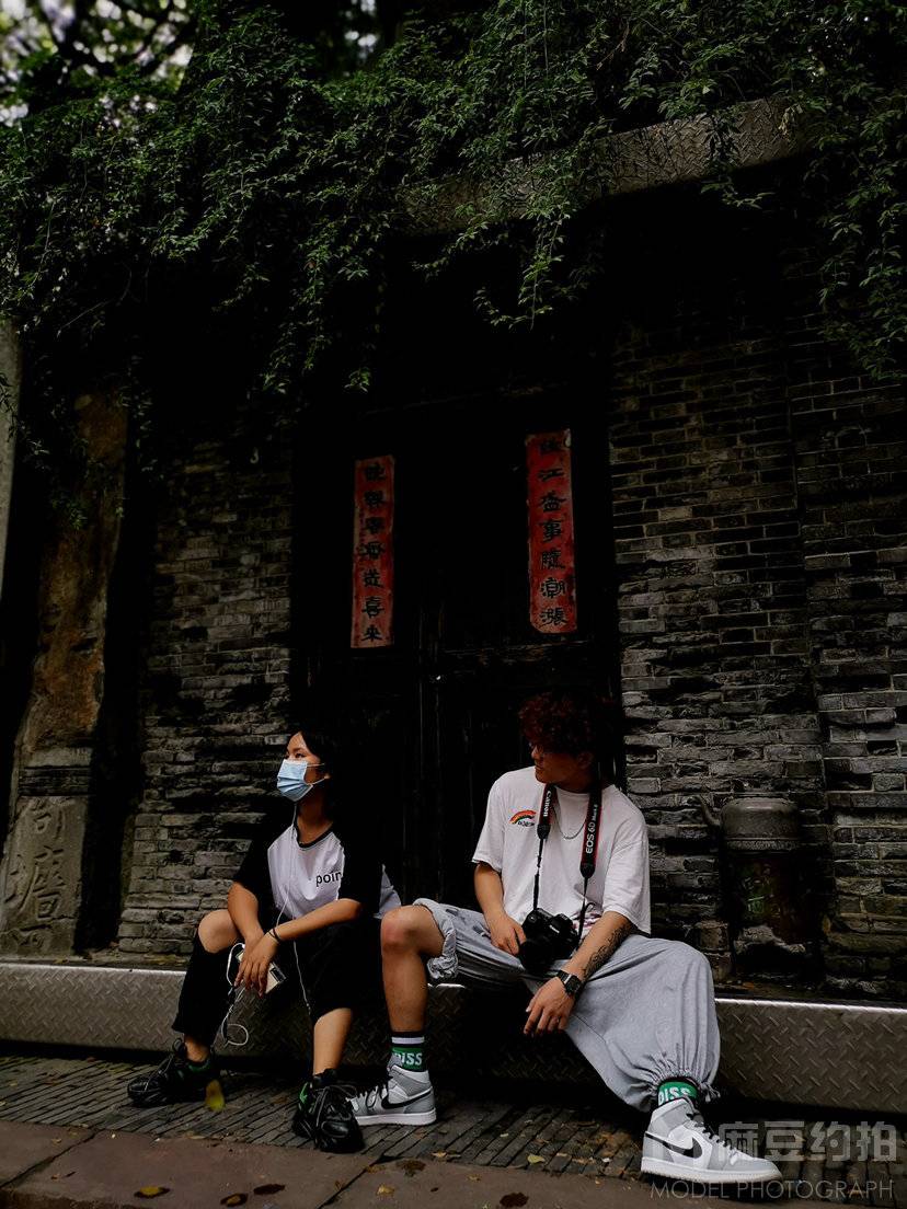 情绪模特