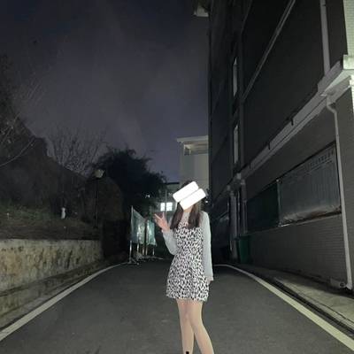 黑白模特