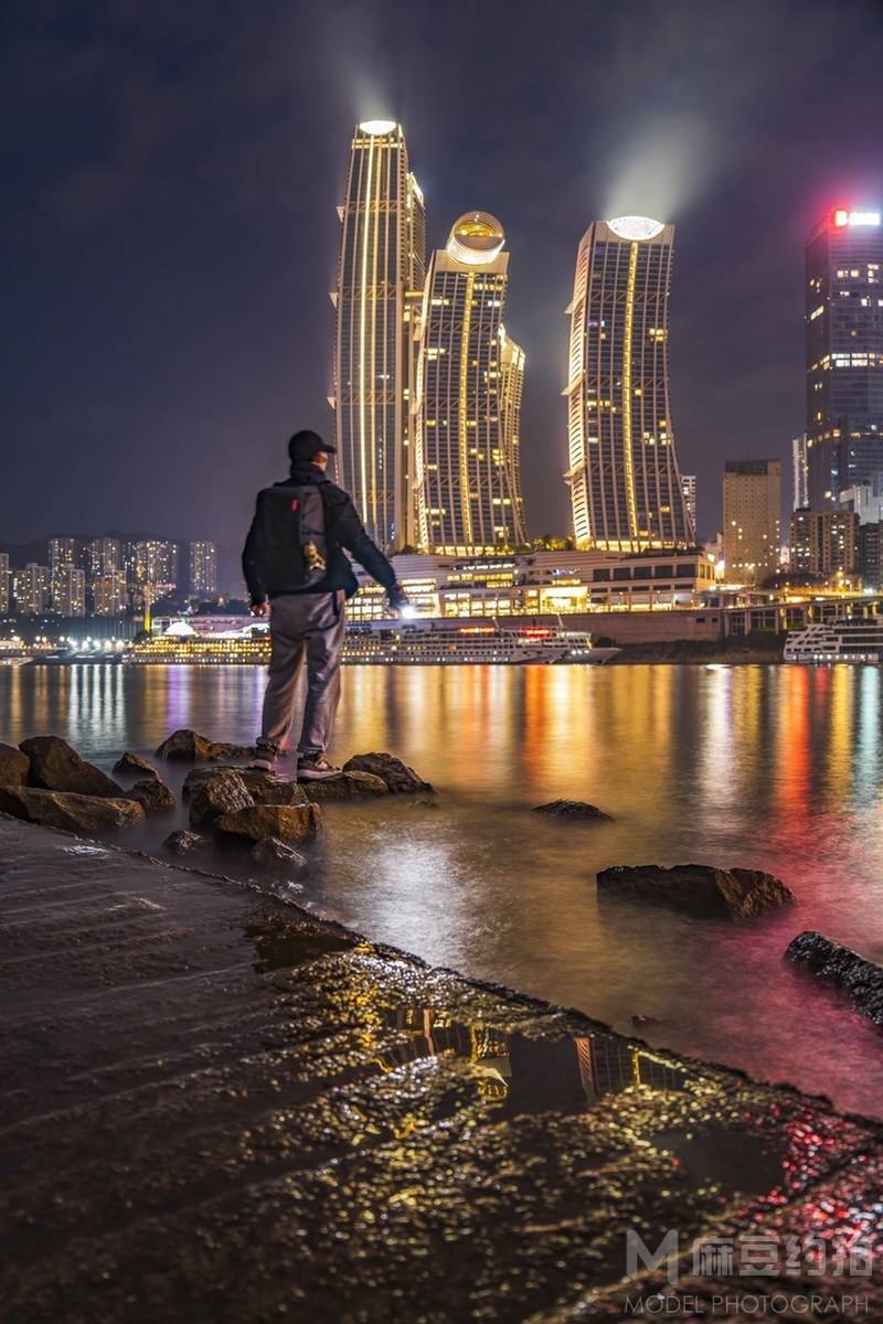 夜景模特