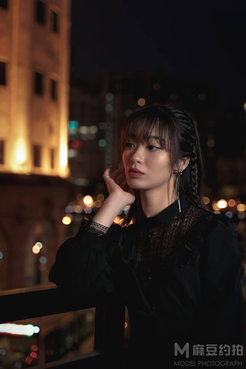 夜景模特