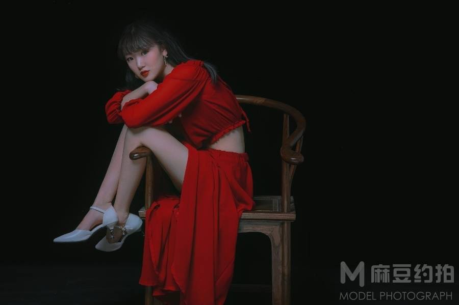 黑白模特