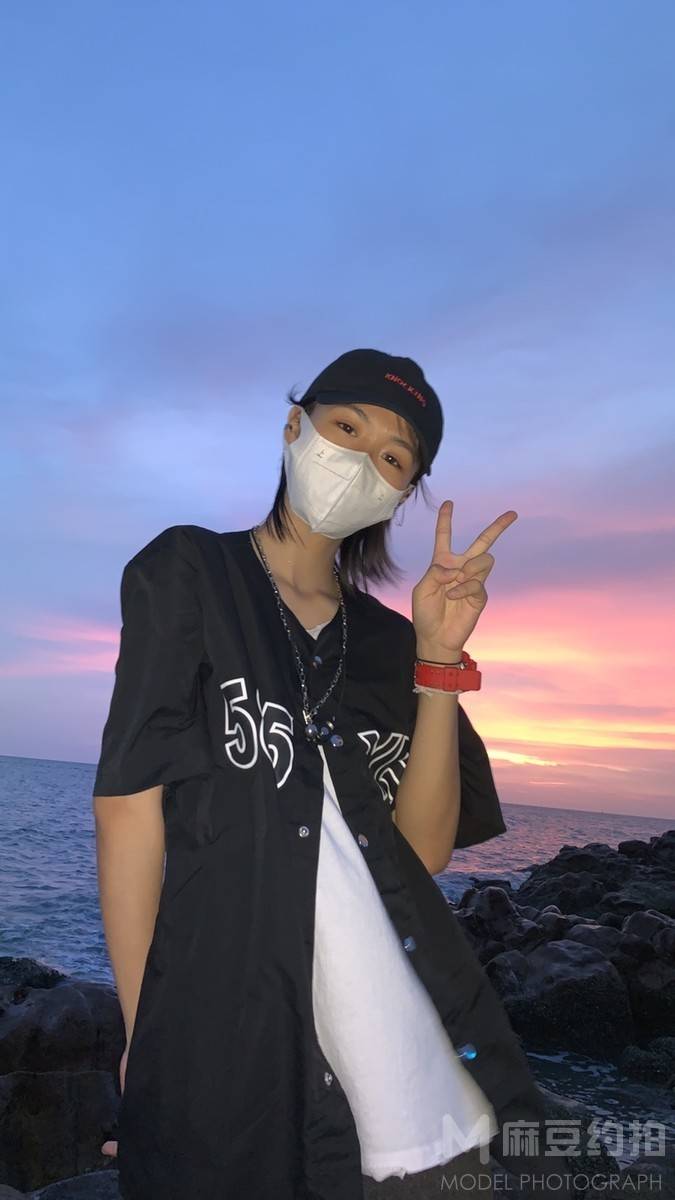 黑白模特