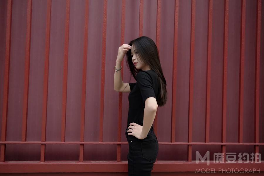 情绪模特