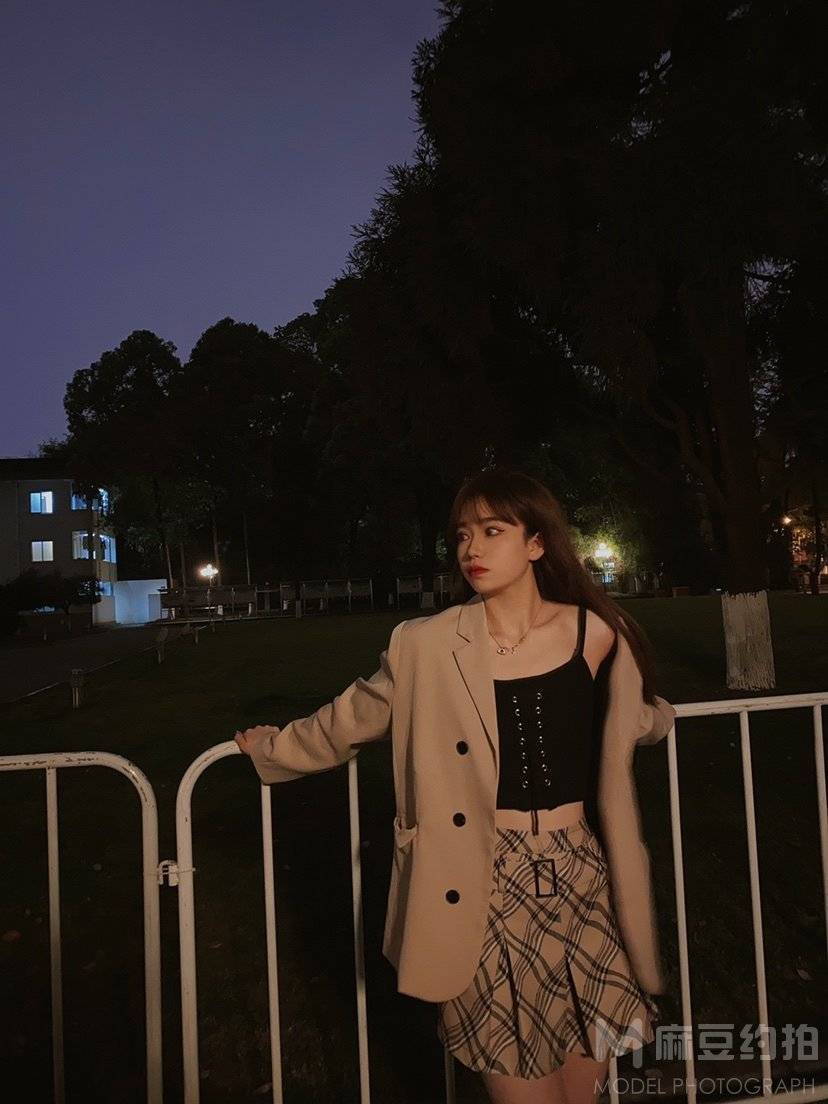 夜景模特