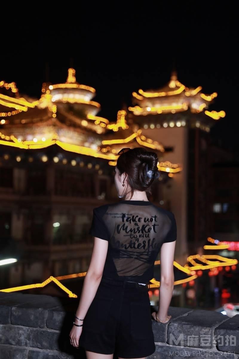 夜景模特