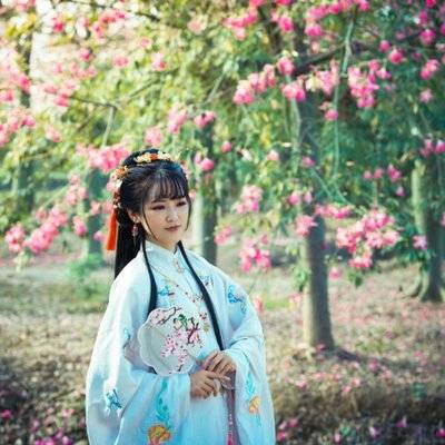 汉服模特