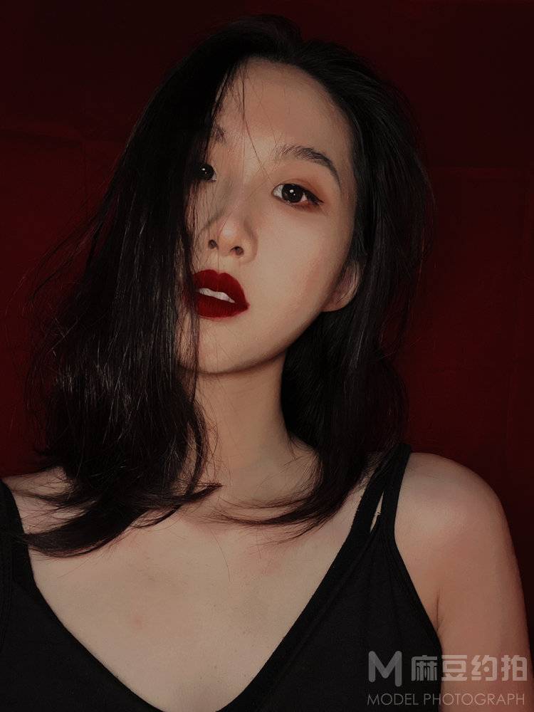 胶片模特