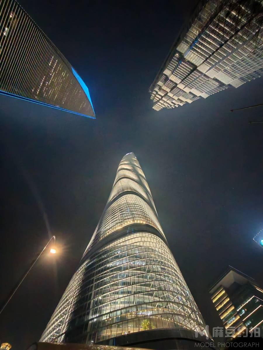 夜景模特