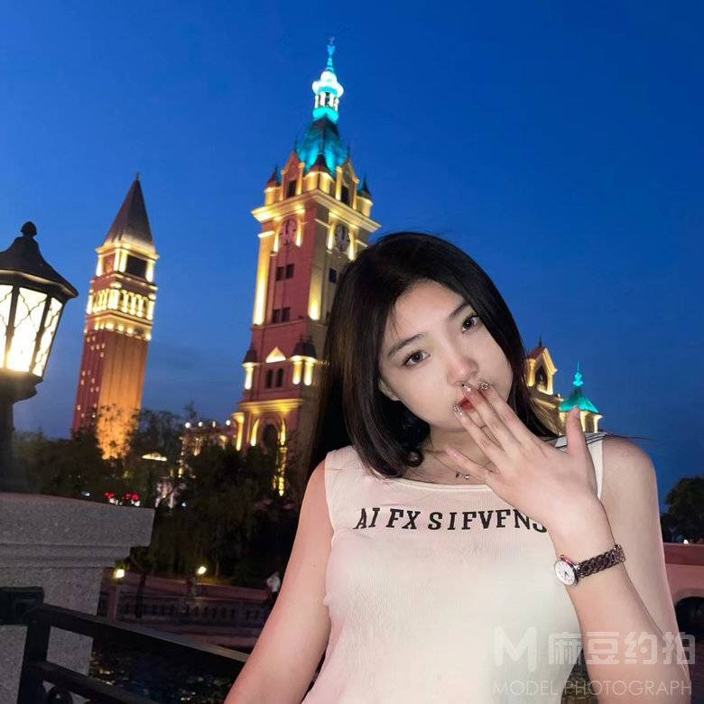 夜景模特